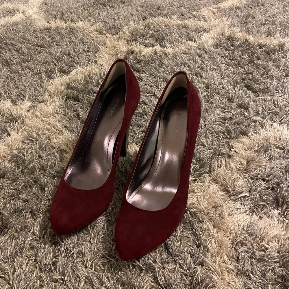 NWOT Maroon Calvin Klein heels